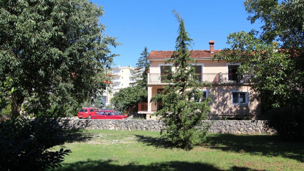 Apartments Grzetic Malinska Eksteriør billede